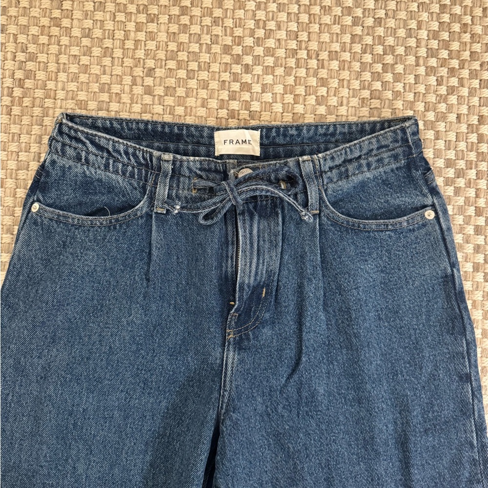 Frame Super Drape Wide Leg Jeans in color Ghost size 26